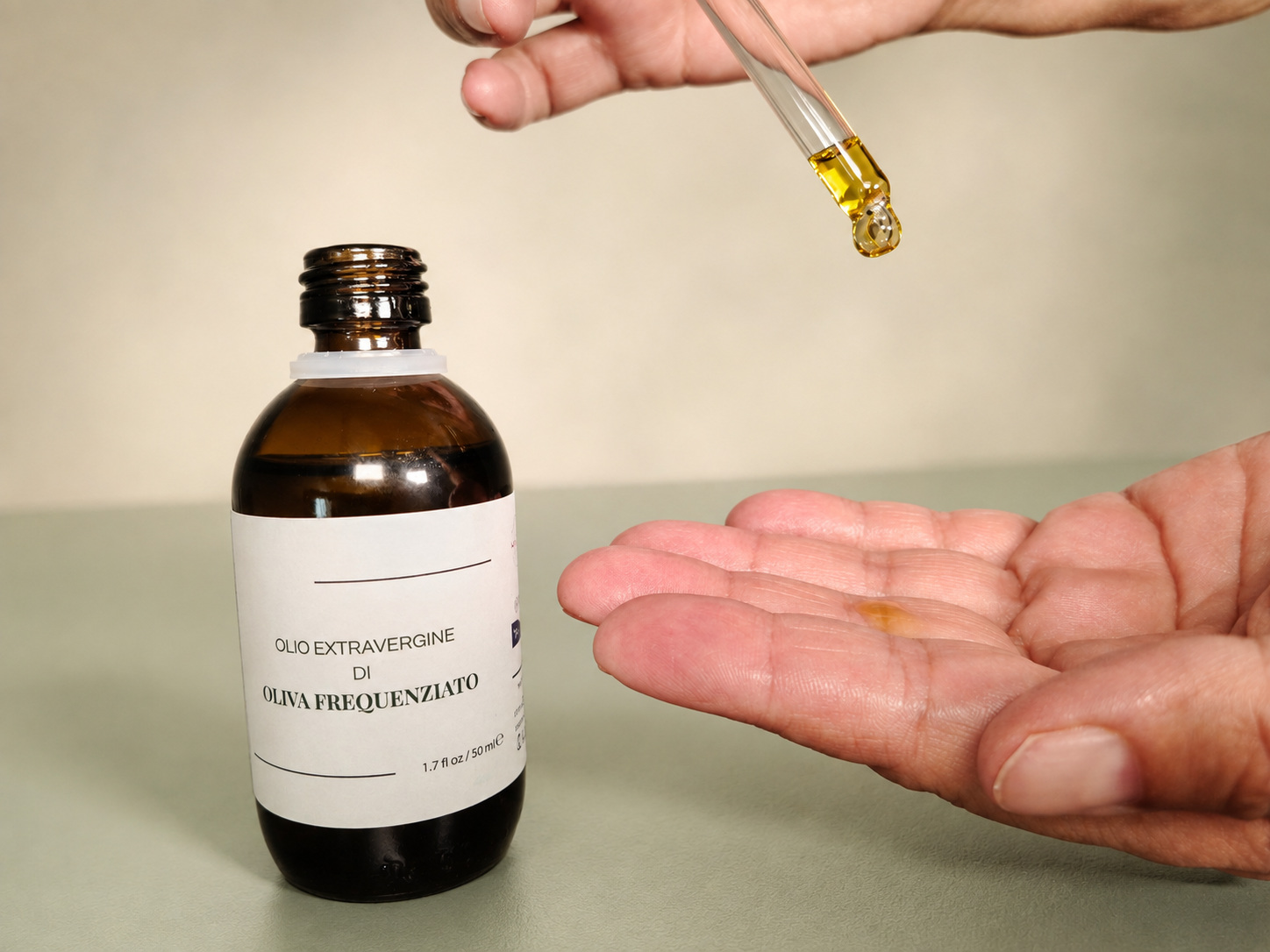 Applicazione dell’Olio Frequenziato con contagocce